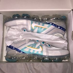 Vapor Max Plus